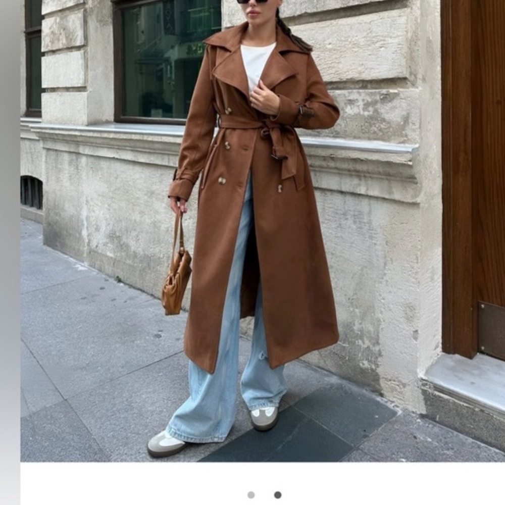 ÈDYISA Brown Trench Coat with Belted Waist and Wide Lapel